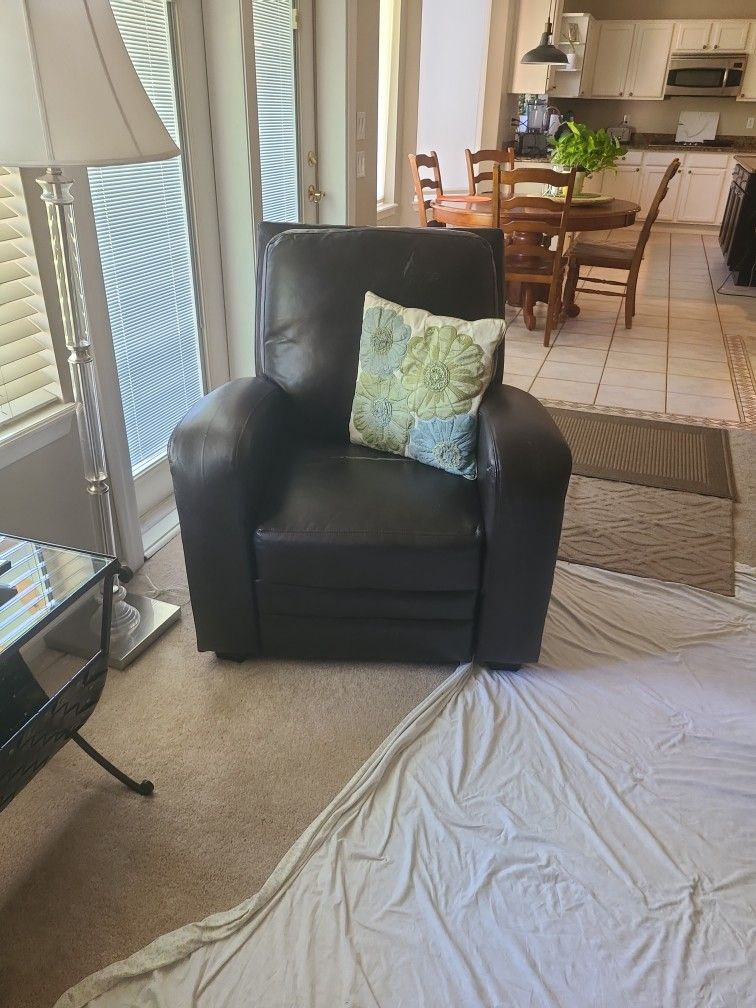 Comfortable Faux Leather Recliner