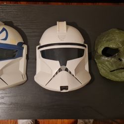 Halloween Masks: 2 STAR WARS & 1 LIZARD GODZILLA