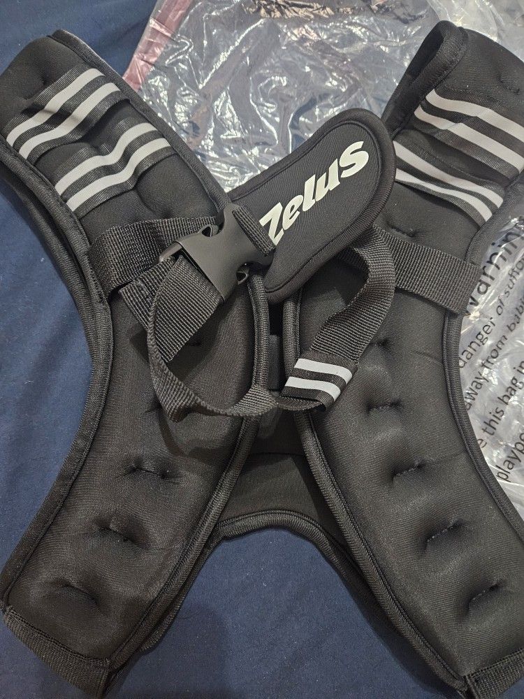Zelus Weighted Vest, Brand New 6lbs