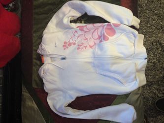 Sweatshirt XS will fit 8/9 yrs