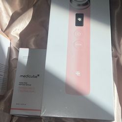 Medicube Age-R Device + PDRN Pink Peptide Serum