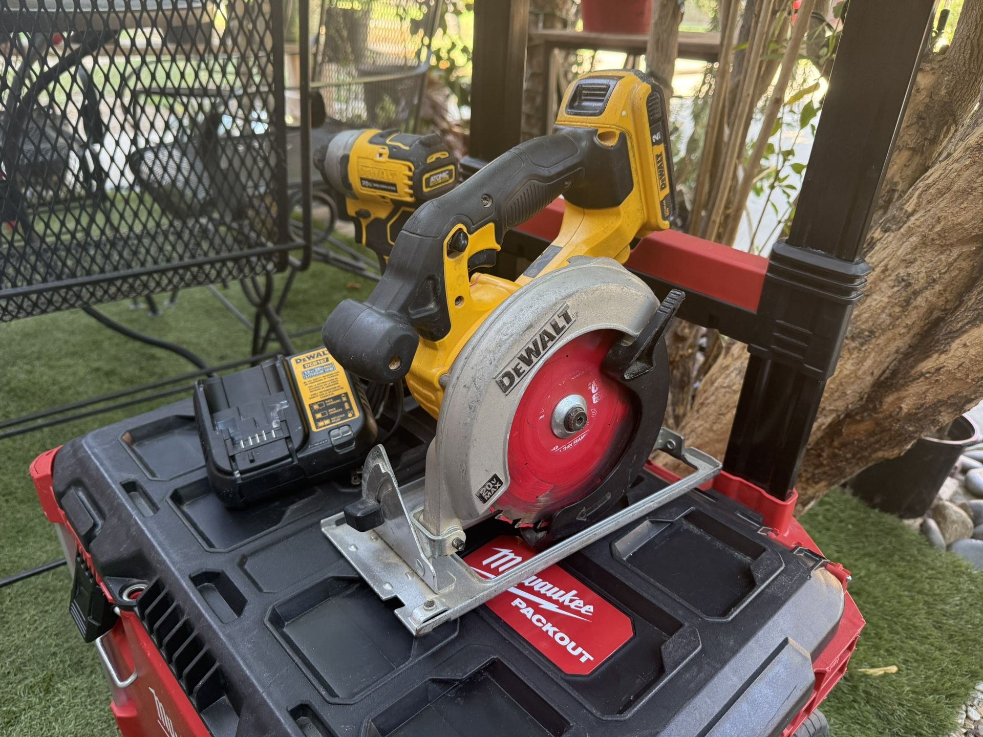 Dewalt Drill Atomic With 2ah Battery Dewalt Skillsaw With Battery And Charge And Milwaukee Packout Box