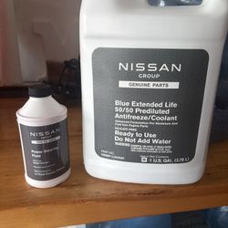 Nissan Blue Antifreeze & Power Steering Fluid