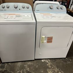 New Whirlpool Washer And Gas Dryer Set