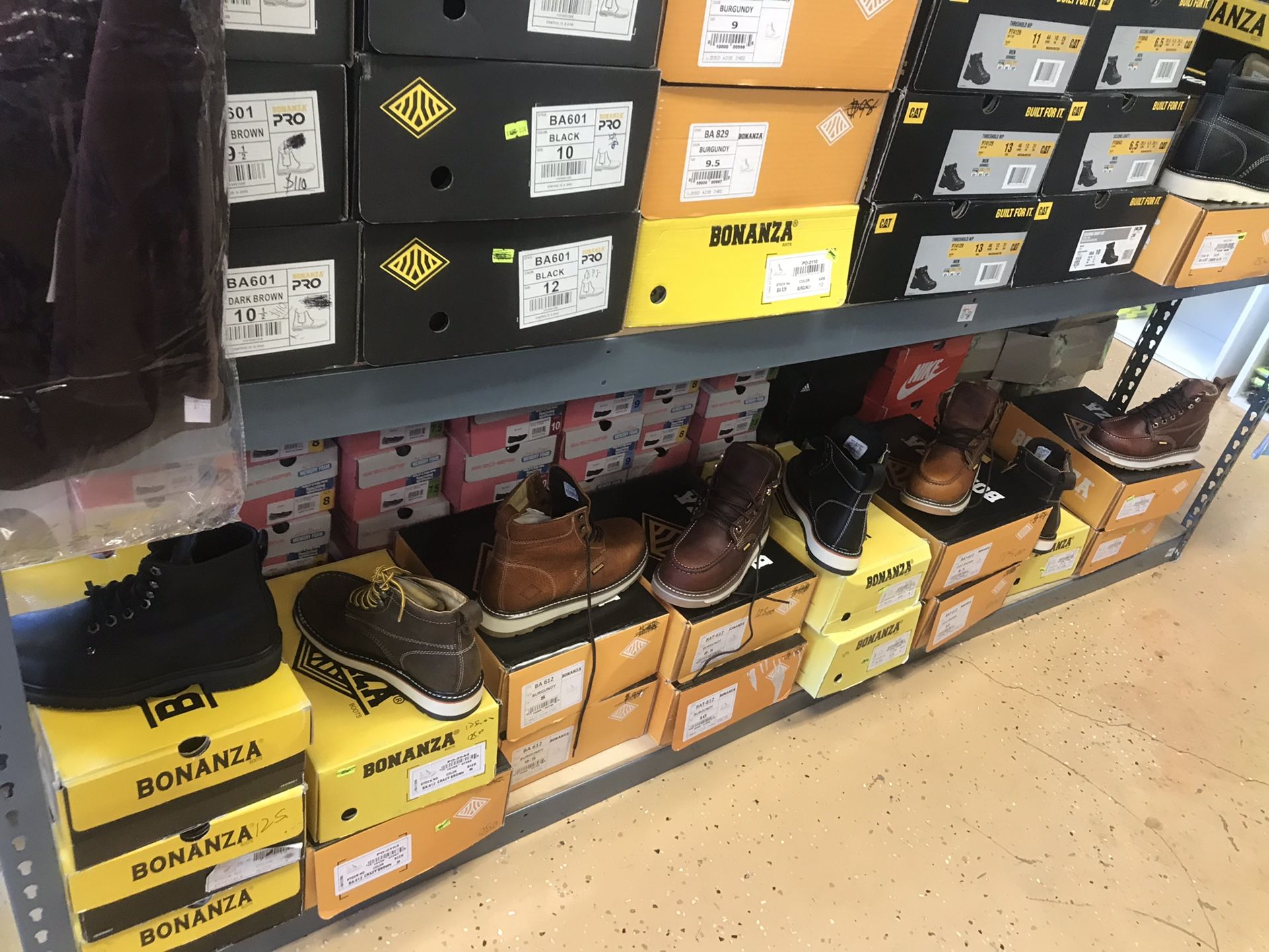 1925 N Mt Vernon Ave San Bernardino Ca 92411 Work Boots Vets Water Prof Jackets And More for