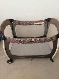 Graco Pack 'n Play with Mattress