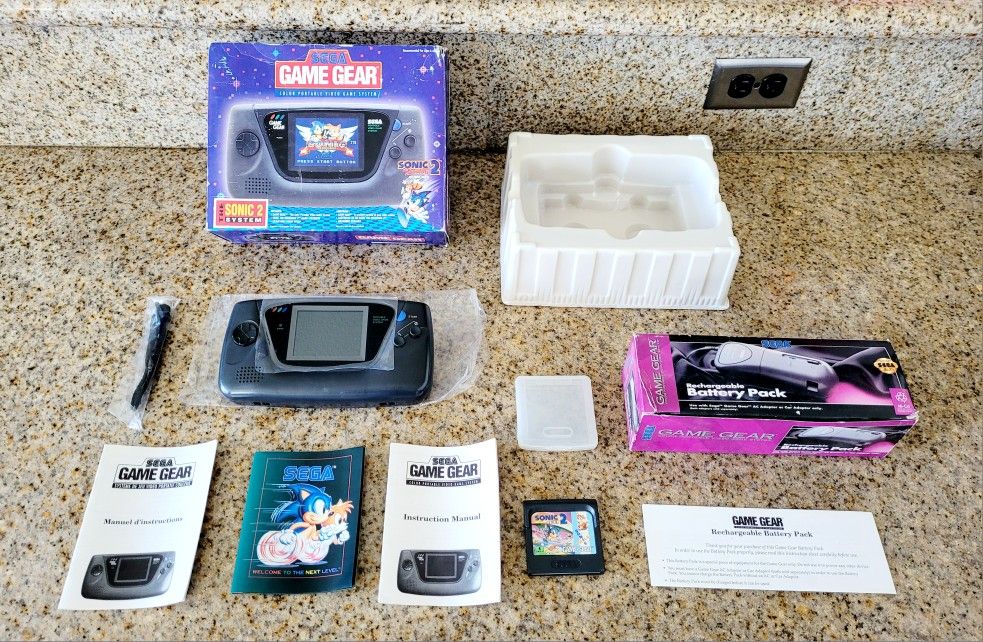 Sega Game Gear Sonic 2 Set, Complete in Box w/ Replaced Capacitors & Battery Like New!!