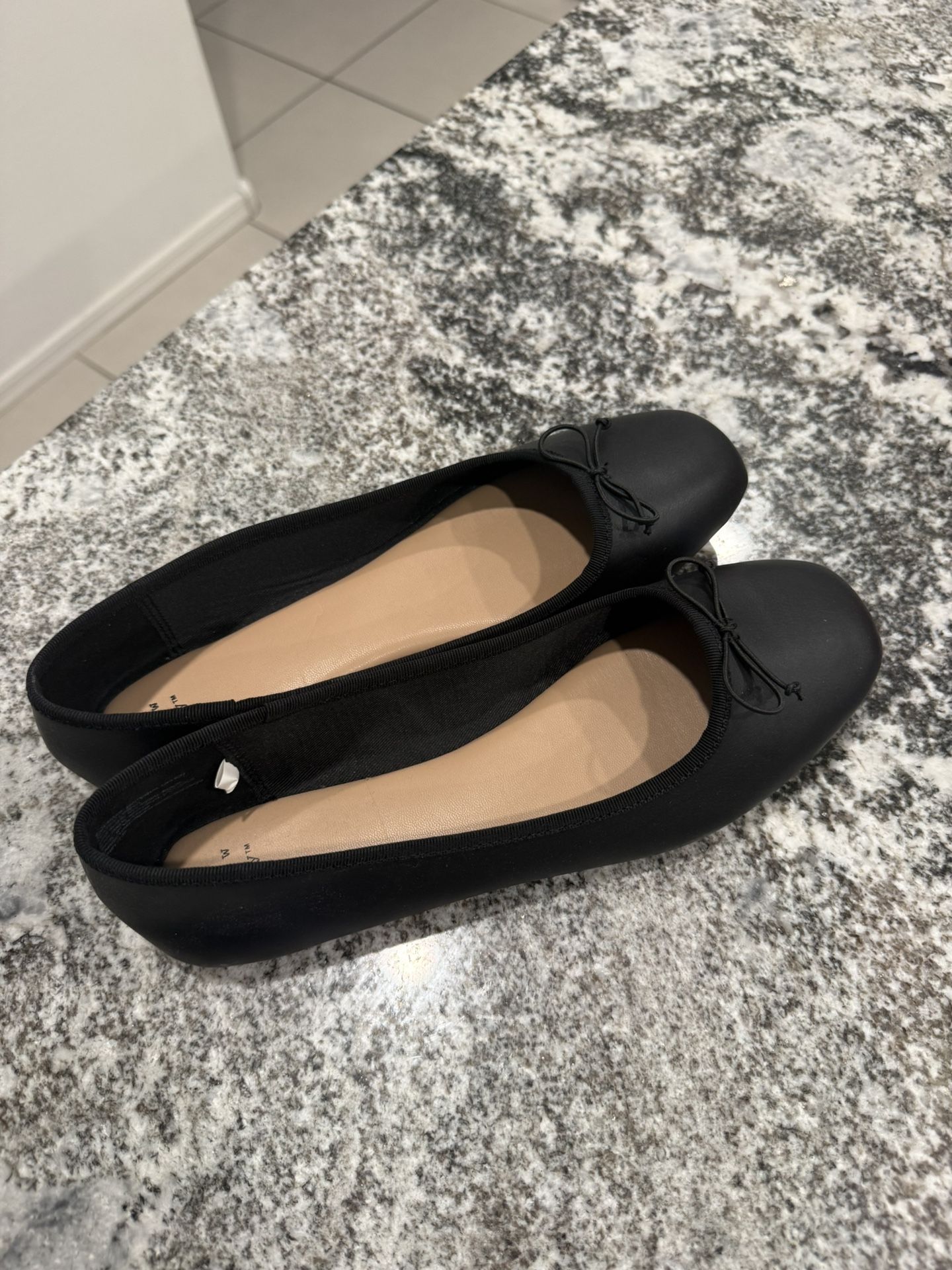 Black Ballet Flats