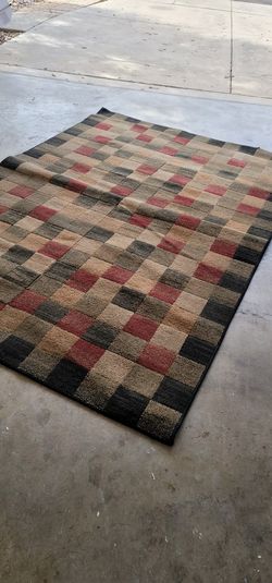 Rug 8ft  x 5 ft