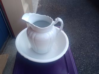 Water Basin Pitcher Ironstone