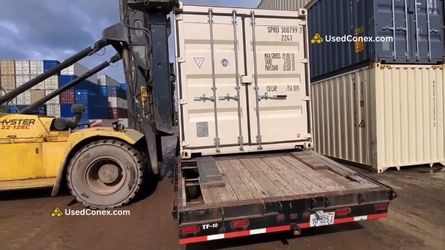 🚛 40ft Shipping Container – $2,325 – Delivered in Chicago