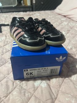 Toddlers shoes