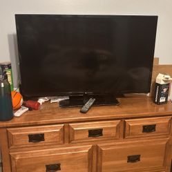 Element HDMI/RCA Television