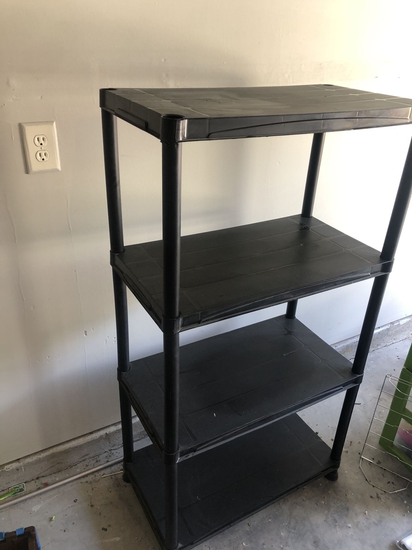 2 Plastic storage rack