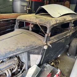 1932 Plymouth (chopped)