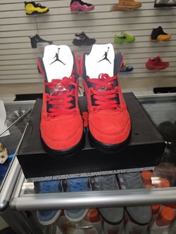 Air Jordan retro 5 red and Grey size 9.5US