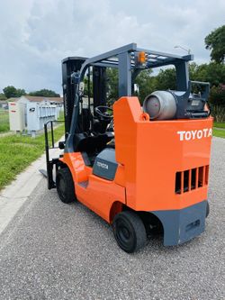 7000 Lb Toyota Forklift 