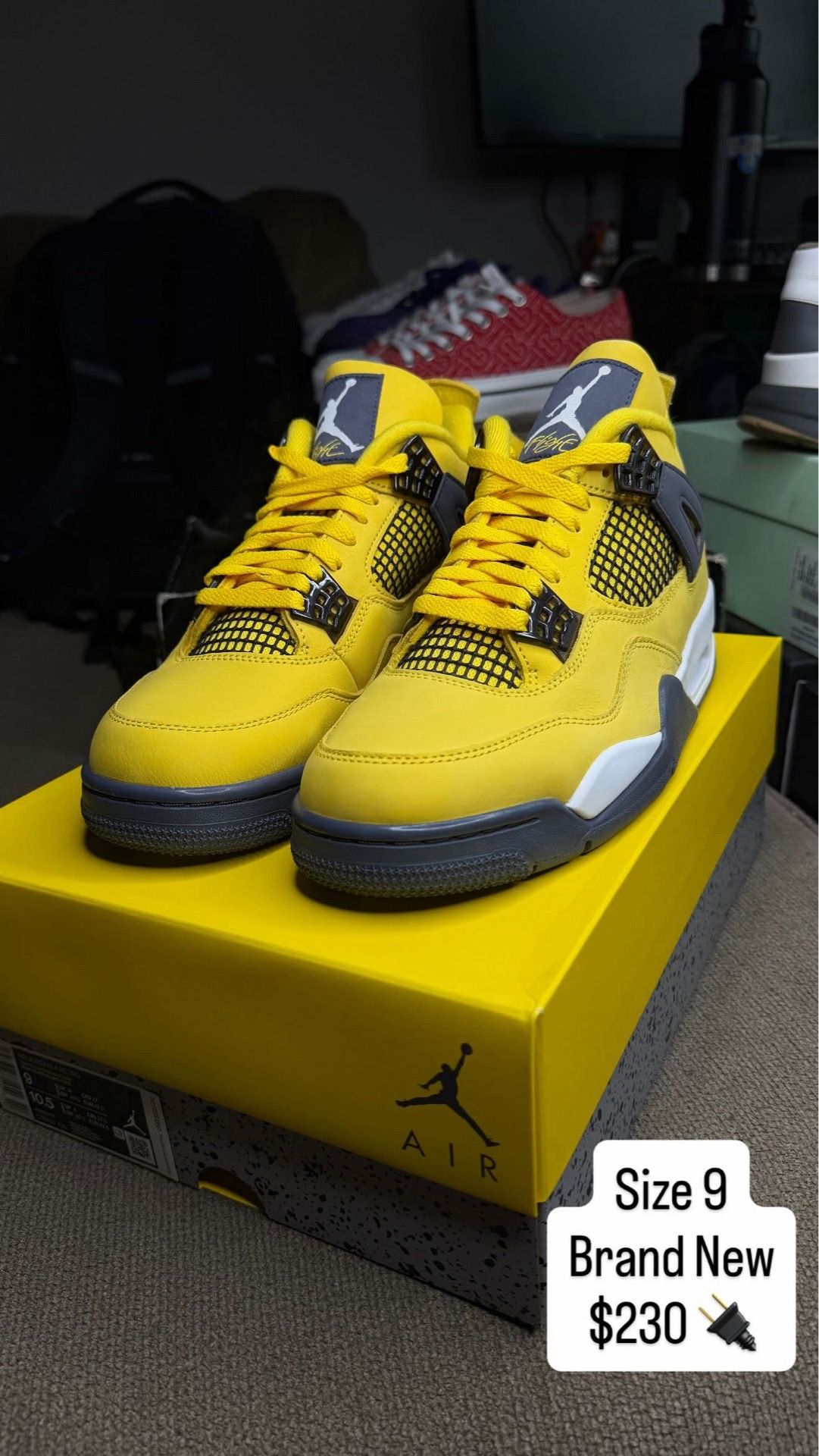 Jordan 4 Lightning