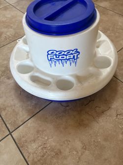 Pool or lake Floating  plastic Cool Float drink/ice holder