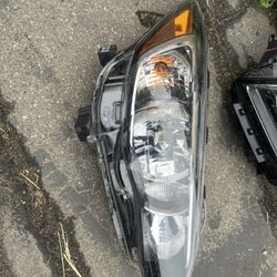 2017 -21 Subaru Impreza Right Headlight 