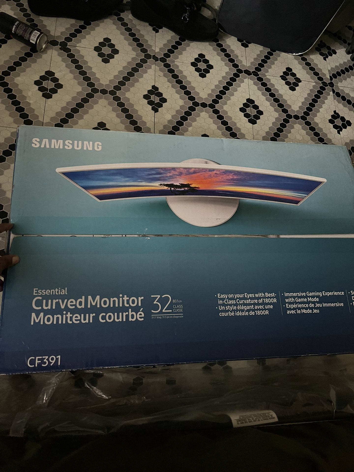 Samsung curved monitor 32 Inch CF391