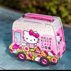 Nwt Hello Kitty CAFE lunch TIN