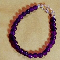 AFRICAN AMETHYST,/ RICH PURPLE- GEMSTONE BRACELET WITH SILVER *(S)* CLASP. (B-273609