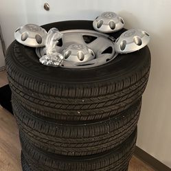 4 Tires, 821 Miles on them Thumbnail