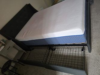 Queen Size Bed With Mattress