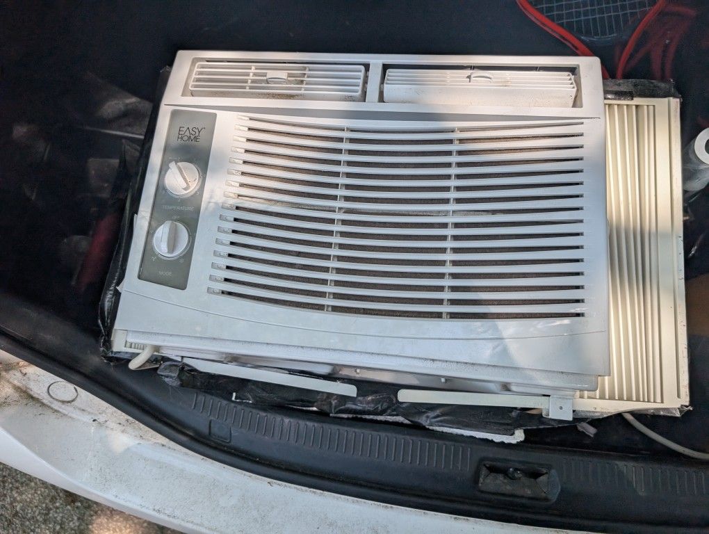 Window AC Unit 5000BTU