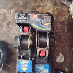 Straps 