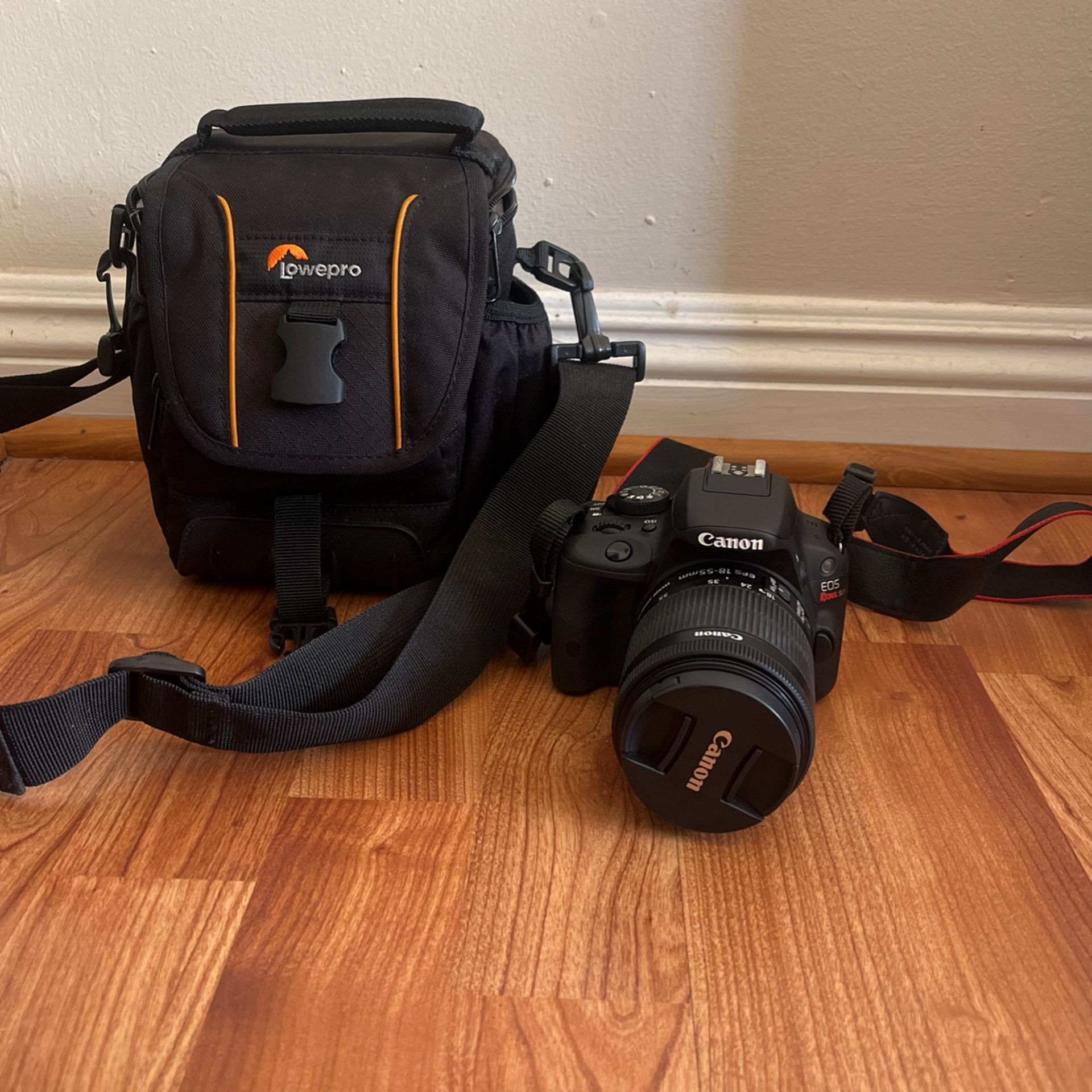 Canon EOS Rebel SL1 With 18-55mm Lens + Case