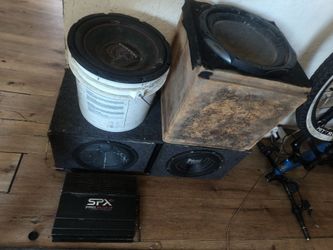 2 10s one 12s and one amp