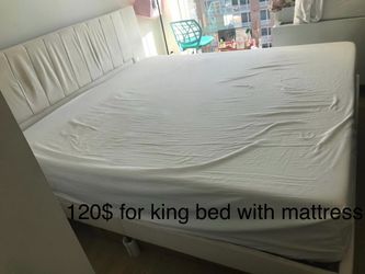 King bed with mattress