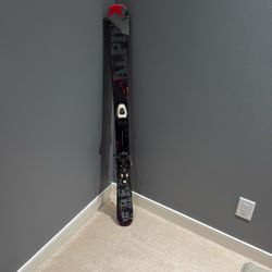 Youth Snow Skis - Alpina Sports - 130 cm