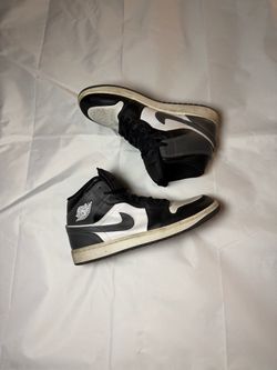 Air Jordan 1 Mid Black White Sneakers