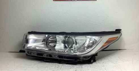 2017-2019 Toyota Highlander left headlight (1C)