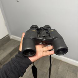 Nikon Aculon A211 10x42 binoculars