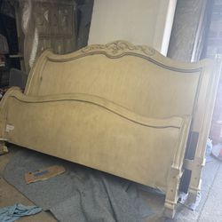 California King Schnadig Bedroom Set – Elegant and Complete