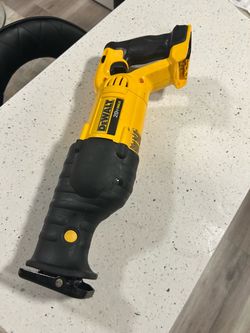 Dewalt saw