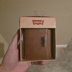 Levi's Men's Wallet Brown