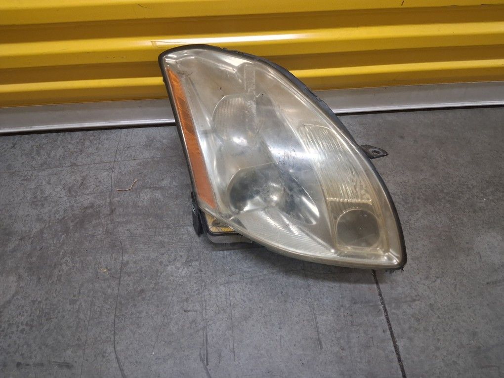 Nissan Maxima Headlight 