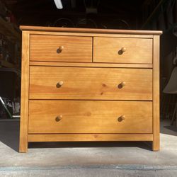 4 Drawer Dresser 