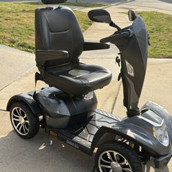 Premium Outdoor Mobility Scooter With Transport Lift Trailer