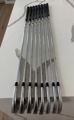 TaylorMade Iron Set 3–PW