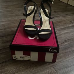 Size 7 Black Heels