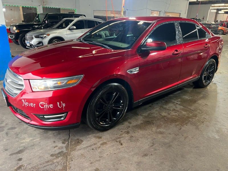2015 Ford Taurus