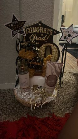 Graduation Women/ Men Baskets