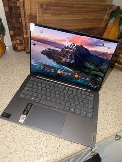 Lenovo Slim 7 14IMH9 14-inch laptop
