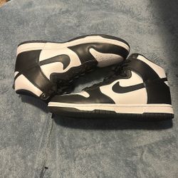 Nike Panda Mid